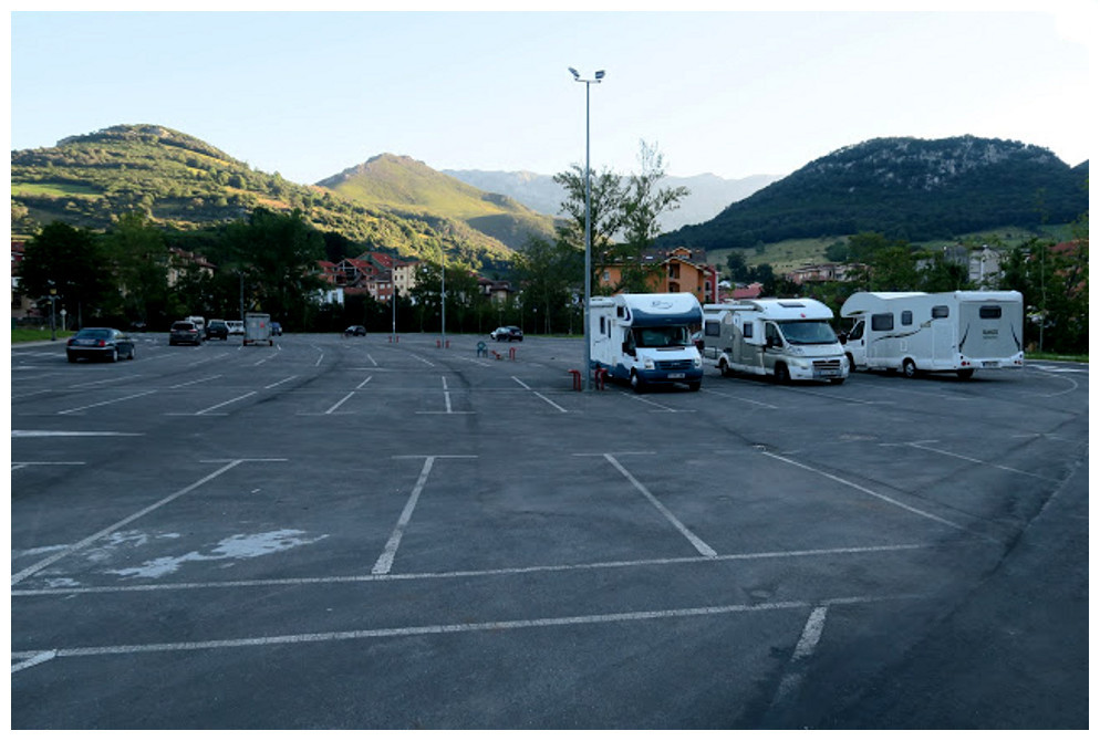 Aparcamiento Arenas de Cabrales